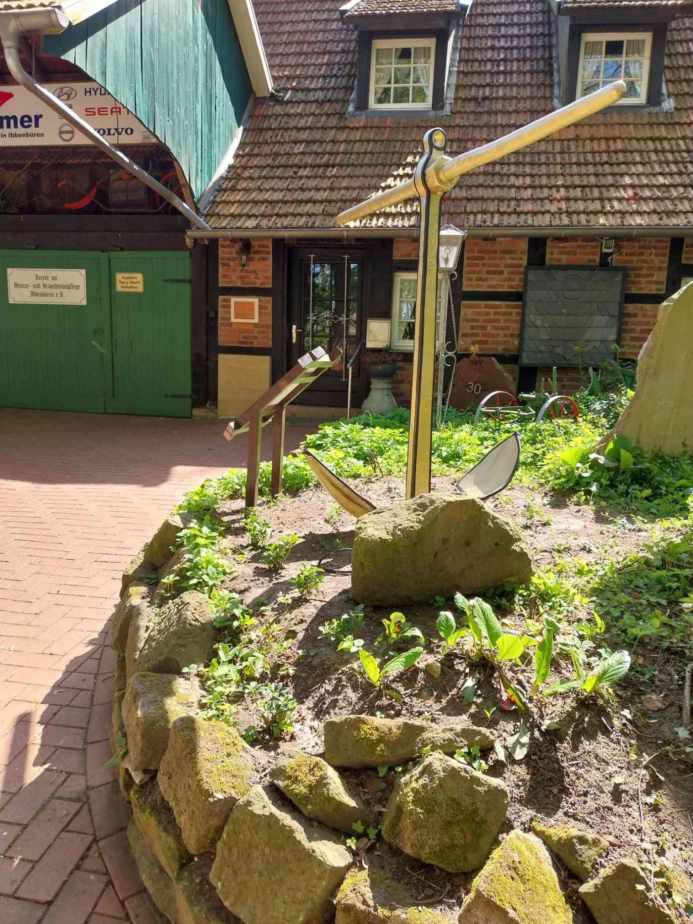Der Schiffsanker vor dem Heimathaus
